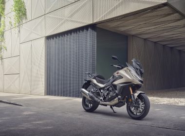 82824_25YM_NT1100_Location_Mat_Ash_Grey_Static_0044_ORIGINAL-min