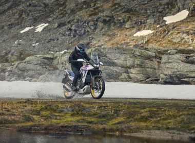 95700_26YM_XL750_Transalp_Location_Action_02_0757_ORIGINAL